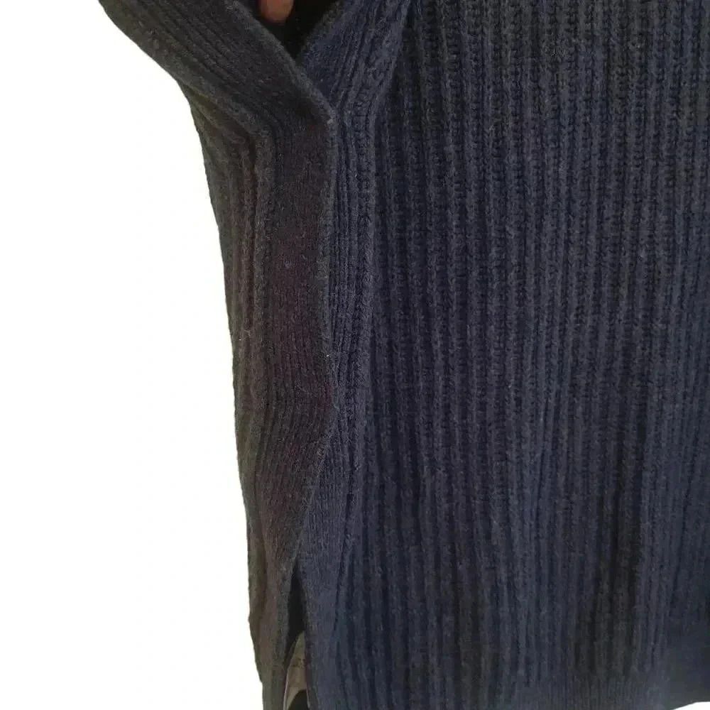 Banana Republic Women's Navy Cotton/Nylon Side Snap Sweeter - Picture 12 of 12